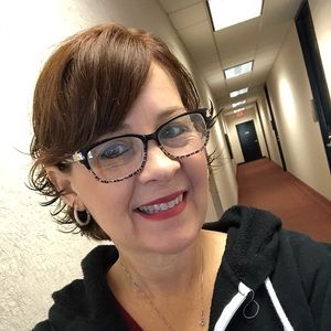 Meet your Posher, Cheri